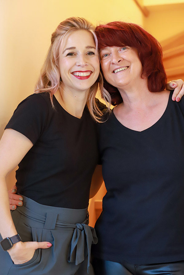 Nicole Hübner, Jeannette Ziesche Nicole Hübner, Jeannette Ziesche