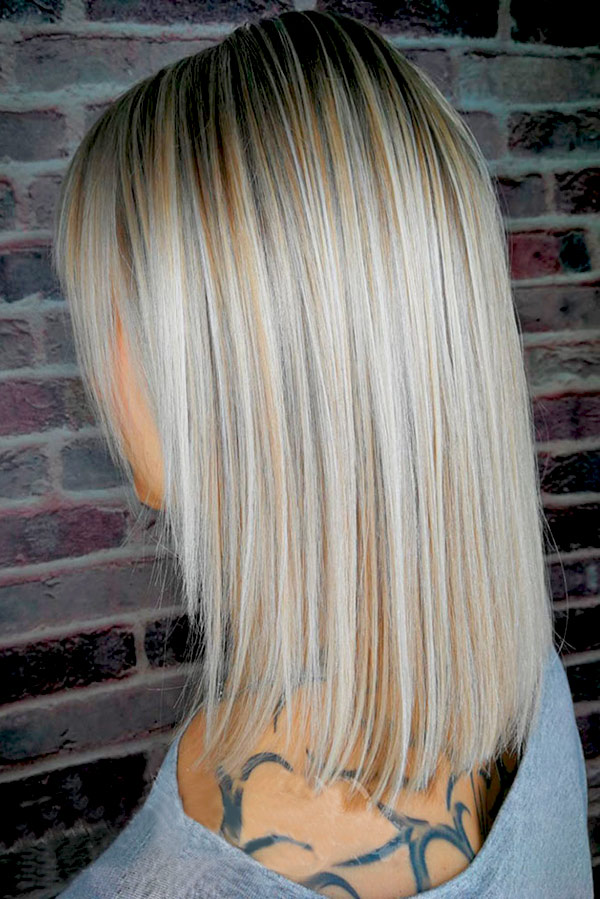 Haarfarbe, Strähnen und Highlights Haarfarbe, Strähnen und Highlights