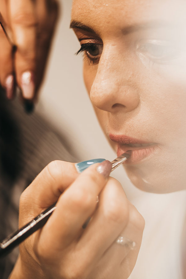 Make-up und Augenbrauen Make-up und Augenbrauen